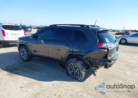 2022 Jeep Cherokee Trailhawk 4X4 z USA, uszkodzony, nr VIN 1C4PJMBX8ND549023